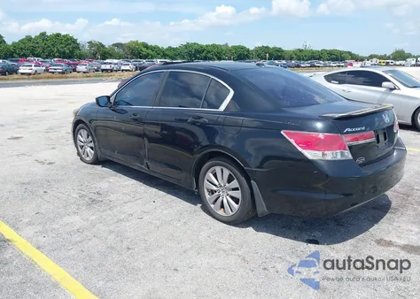 2011 Honda Accord 2.4 Ex-L from USA, damaged, VIN 1HGCP2F81BA037994